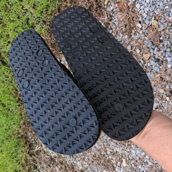 Strand Men's Black with Cork Sole Flip-Flops - Picture 7 of 13